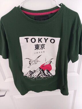 Soul Star England Men's Shirt Tokyo Japan Graphic Print Size Medium Green